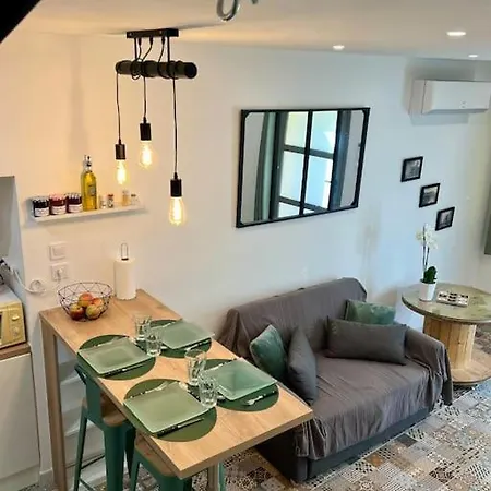 Holiday home Charmante Maison De Village